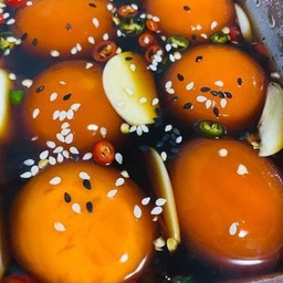 ข้าวใข่เจียว  /ทะเลดองชิ้นละ10