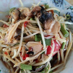 ตำปูปลาร้าหอยเชอรี่