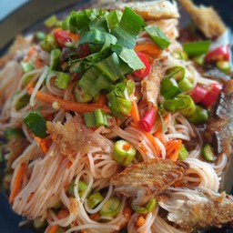 ข้าวปลาแกะ/ส้มตำ/ยำแซ่บ