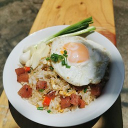 ข้าวผัดกุนเชียง