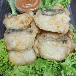 เนื้อปลาทอดราดน้ำปลา