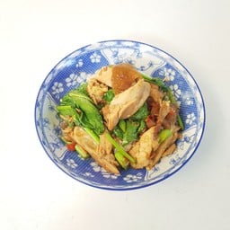 ข้าวผัดคะน้าไก่ตุ๋น