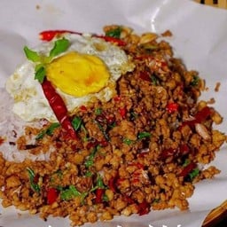 กะเพรา ตลาดเพลินการ์เด้น