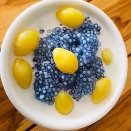 สาคูอัญชัน แปะก๊วยมะพร้าวอ่อน