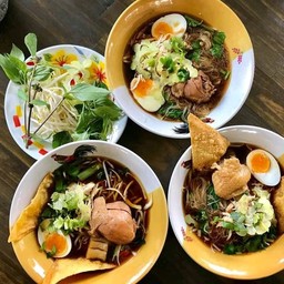 ก๋วยเตียวไก่มะระ