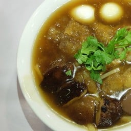 กระเพาะปลาน้ำแดง