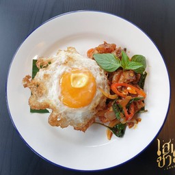 ข้าวหมูกรอบผัดพริกเผา(ไม่รวมไข่)