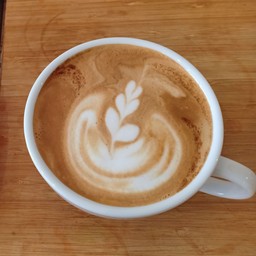 ลาเต้ร้อน