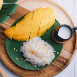 ข้าวเหนียวมะม่วงและข้าวเหนียวทุเรียน