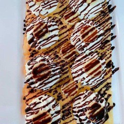 โรตีทิชชู่+วิปครีม+กล้วย+ช็อคฯ - Deli