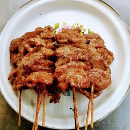 หมูปิ้งเป็นหนึ่ง สาขาถนนชวนชื่น