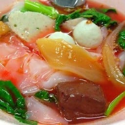 ก๋วยเตี๋ยว หน้าโรงพยาบาล