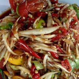 ส้มตำปูปลาร้า Papaya salad with fermented fish