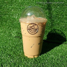 แจ่มใส คาเฟ่