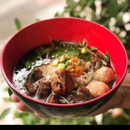 ก๋วยเตี๋ยวเนื้อตุ่น