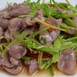 เนื้อแพะผัดคื่นฉ่าย 芹菜炒羊肉