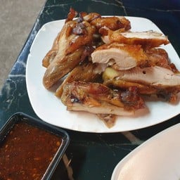 ไต๋กิ๊กปลาเผา-ส้มตำ เฉวง