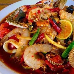 ส้มตำทะเลเดือด-ปูปลาร้า หรือ ไทย