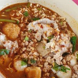 ก๋วยเตี๋ยว ไวไวต้มยำ (ชิมก่อนปรุง)