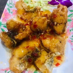 ปลากะพงชิ้นทอดราดพริกหวาน