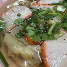 บะหมี่เป็ดย่าง อ่อนนุช