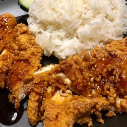 ข้าวไก่ทอดราดซอสเทอริยากิ