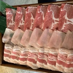 Kurobuta Sukiyaki สุกี้หมูคุโรบุตะ