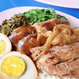 ข้าวขาหมูเทเวศน์  By นายต้อม