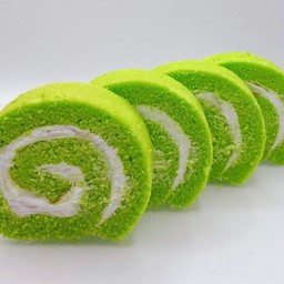 โรลใบเตยมะพร้าวนมสด