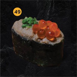49.ซูชิมันปูท็อปไข่ปลาแซลมอน