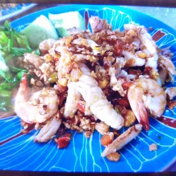 ผัดพริกเกลือทะเล+ไข่ปู(กับเข้าว)