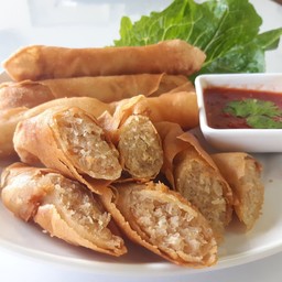 หลานญวนปอเปี๊ยะทอด หนองผึ้ง