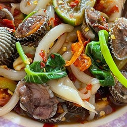 ตำด้องแดงหอยแครง