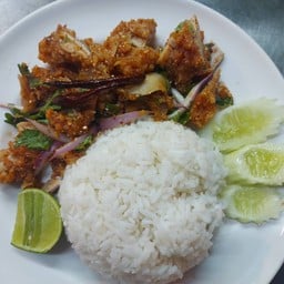 ข้าวยำไก่แซ่บ
