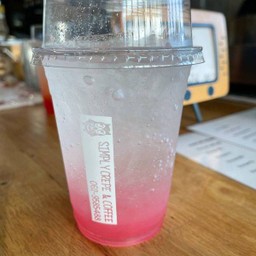 กุหลาบลิ้นจี่โซดา