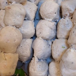 ลูกชิ้นเอ็นหมูทอด