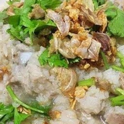 ข้าวต้มหมูสับ