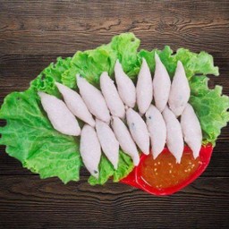 ลูกชิ้นรักบี้ลวกจิ้ม