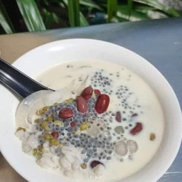 น้ำเต้าหู้นมสดทรงเครื่อง