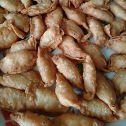 กะหรี่ปั๊บ 3บาท