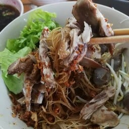 เส้นหมี่ พิเศษ