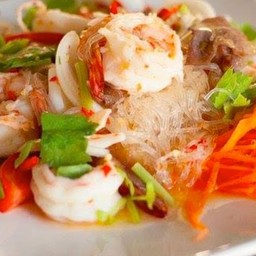 ยำวุ้นเส้นกุ้งลวก