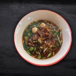 ก๋วยเตี๋ยวหมูตุ๋น