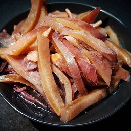 หมึกกรอบหั่น (ฟรีน้ำซุป)