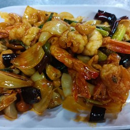 กุ้ง ผัดเม็ดมะม่วง