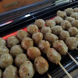 ลูกชิ้นอ่อนนุช57(HALAL)