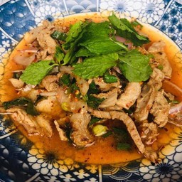 น้ำตกเนื้อ