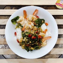 ข้าวกะเพรากุ้ง