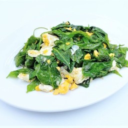 ใบเหลียงผัดไข่