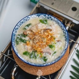 ก๋วยเตี๋ยวลุยสวน คุณแม่